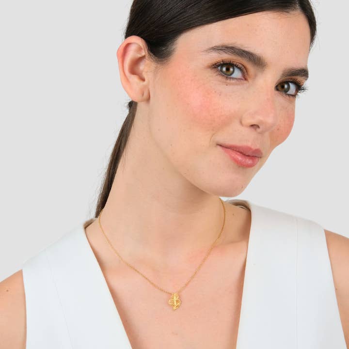 PORTUGAL JEWELS - Wholesale Pendant/Charm Necklace - Necklace Heart of Viana in Gold Plated Silver
