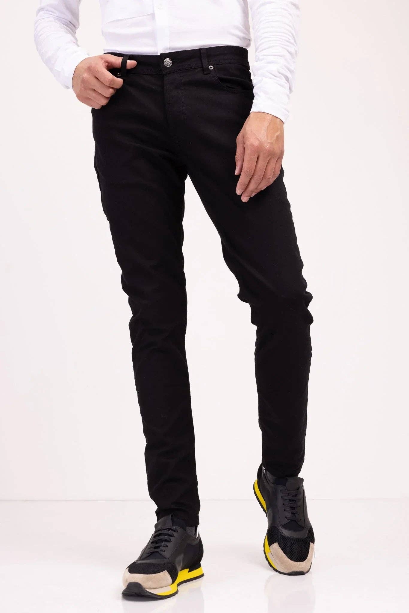 Men's Slim Cut Everyday Denim Jeans - Black for wholesale on Faire1