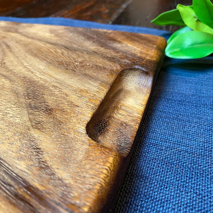 Tuckahoe Hardwoods - Wholesale Cutting Board - Premium, All Dark Grain, Small Square End Cutting Board
