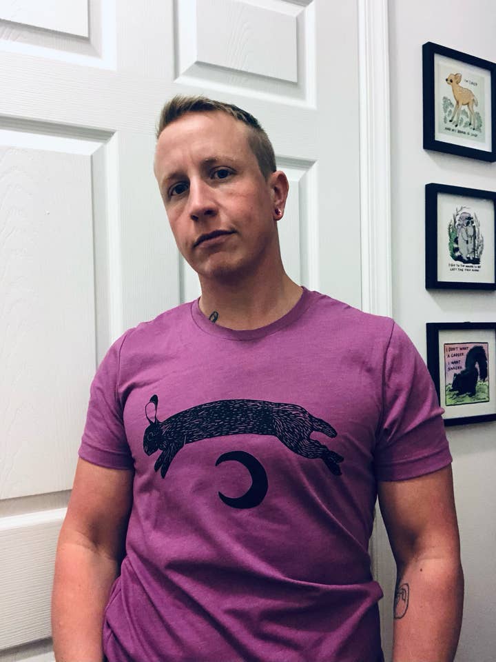 Critter Butts – T-shirt estampada - Unissexo por atacado – T-shirt Bun Over The Moon - Coelho