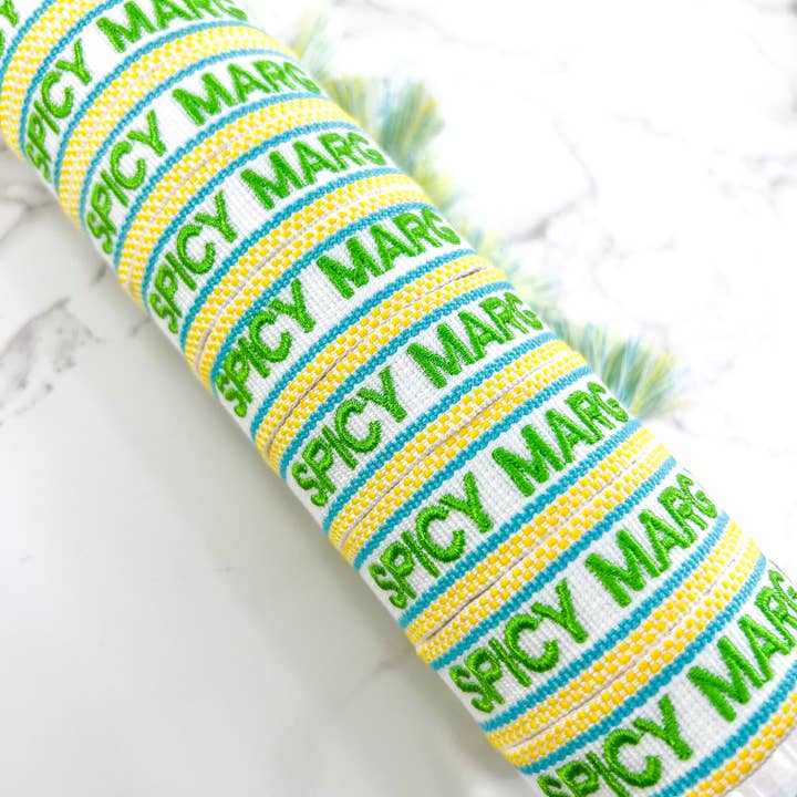 Bracciale ricamato Spicy Marg Please per la vendita all'ingrosso da parte di Savvy Bling