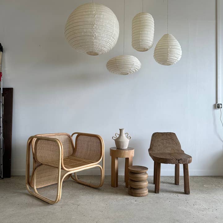 Office Objets - Venta al por mayor Lámpara de araña y colgante - Lámpara colgante media de ratán y lino natural estilo japonés ovalada y aplanada H30 D45