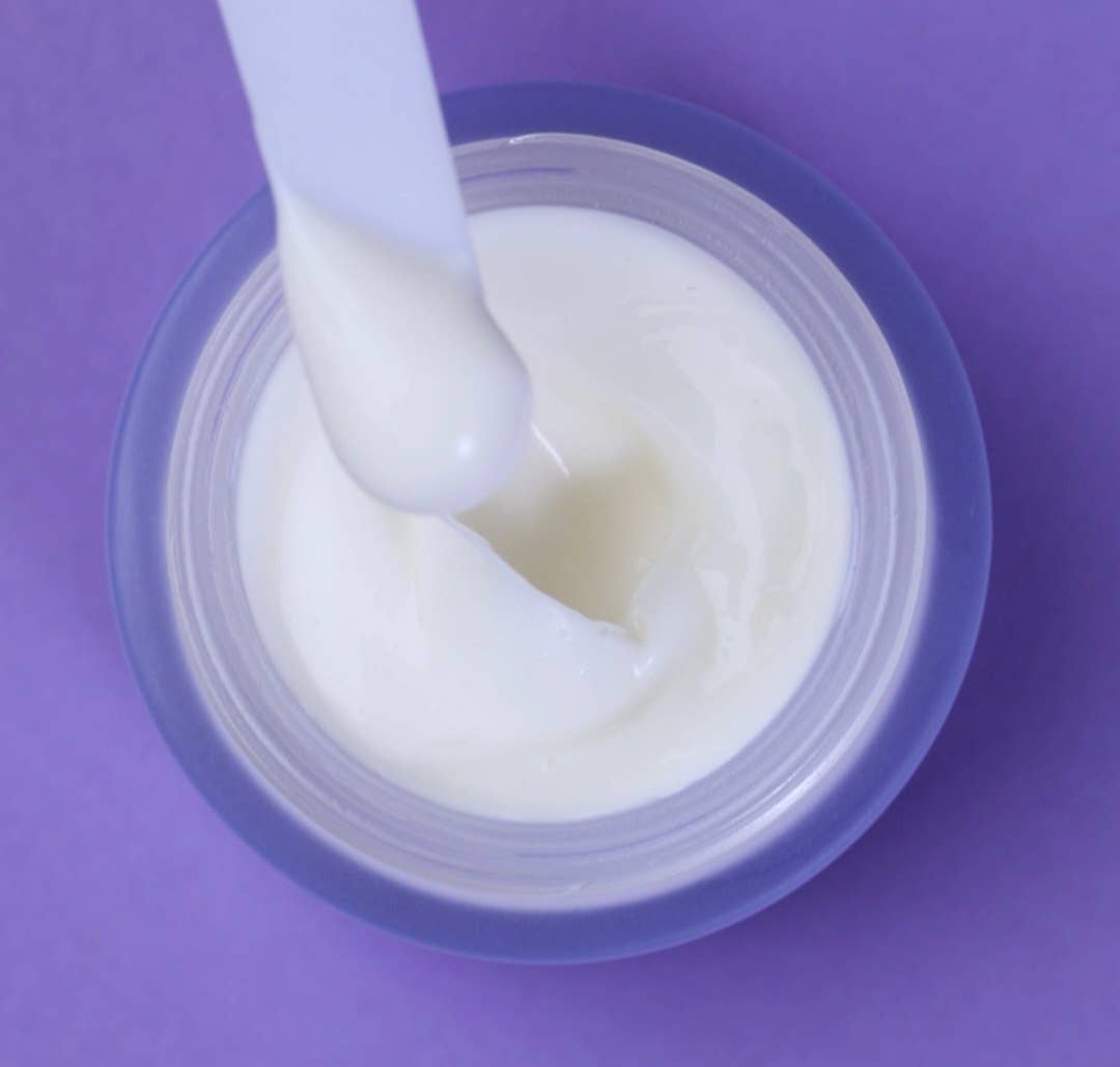 Beautique Goals - Vendita all'ingrosso Creme idratanti antietà - Crema per il collo rassodante e liftante all'acido ialuronico0