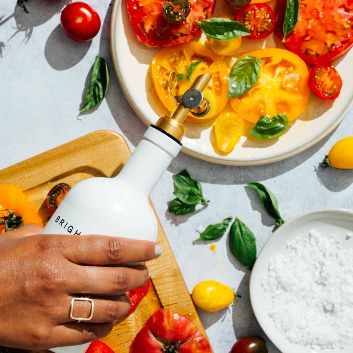 Brightland - Wholesale Oil/Vinegar Dispenser - The Spout (24 pack)2