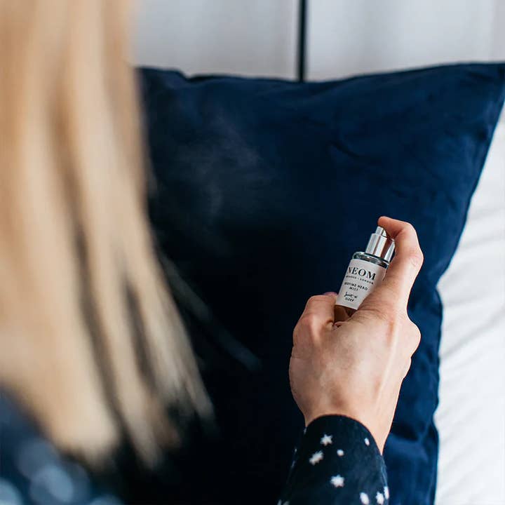 Neom Wellbeing - Wholesale Room & Linen Spray - Bedtime Hero Pillow Mist 30ml2