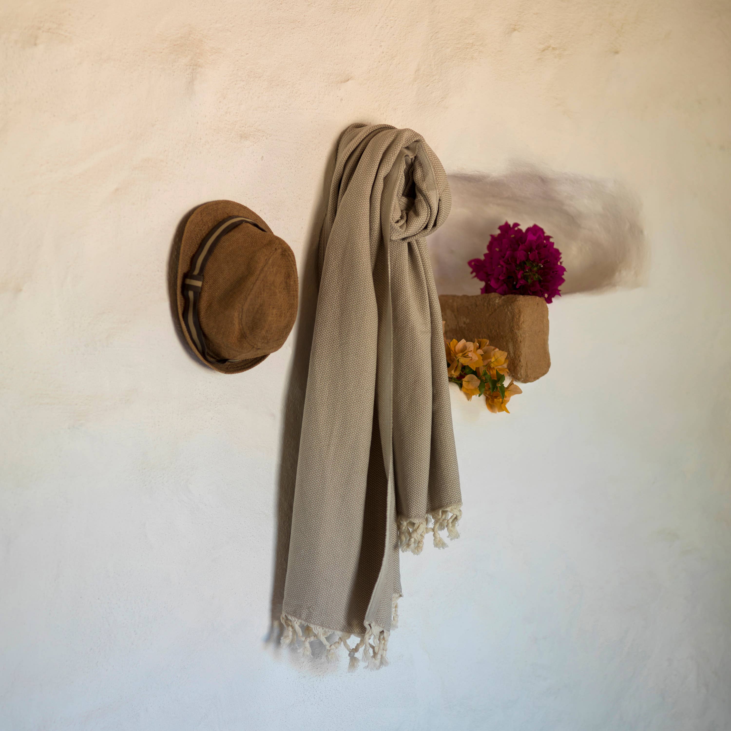 loom.ist - Wholesale Throw Blanket - Pebble Throw20