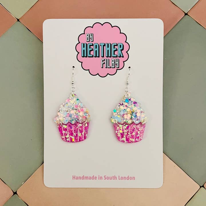 Lyserøde Cupcake Glitter Øreringe for engroshandel hos By Heather Filby