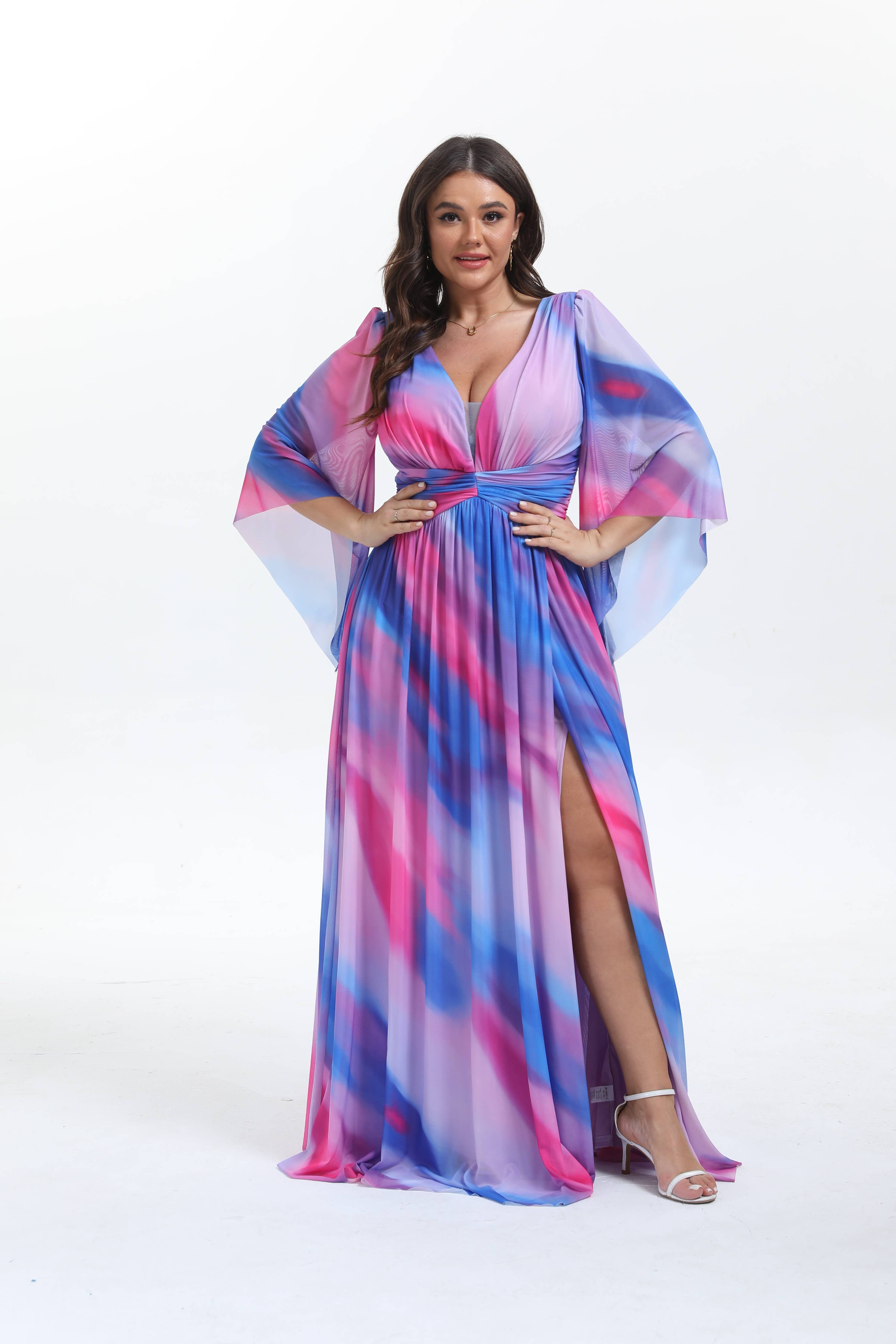 Lucas & Emma - Sarl RJ & co - Wholesale Dress - Women's - Plus size long flared dress with mid-length sleeves 2537-114
