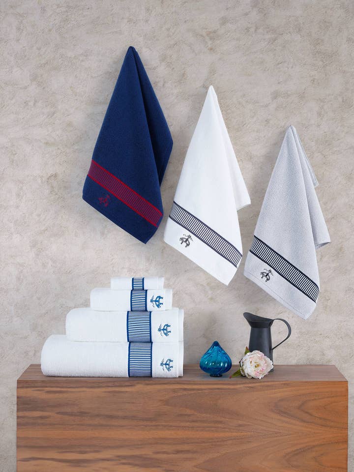Brooks Brothers Fancy Border 4 pcs Wash Towels for wholesale by Brooks Brothers