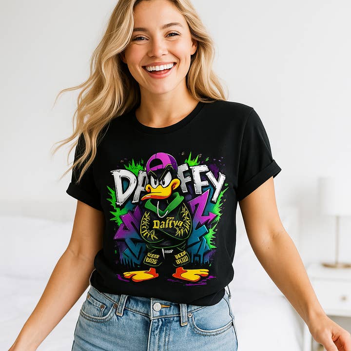 Camiseta Gráfica do Daffy Duck, T-Shirt de Desenho Animado, Streetwear por atacado de Scently Moments