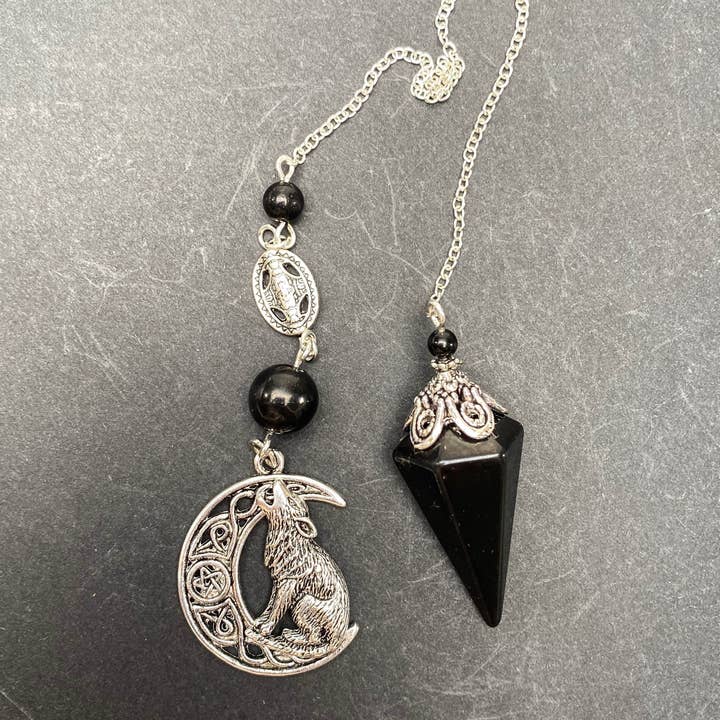 Glorious Healing Crystals - Venta al por mayor Artículo de meditación - Péndulo de shungita con lobo aullando en luna celta, péndulo4