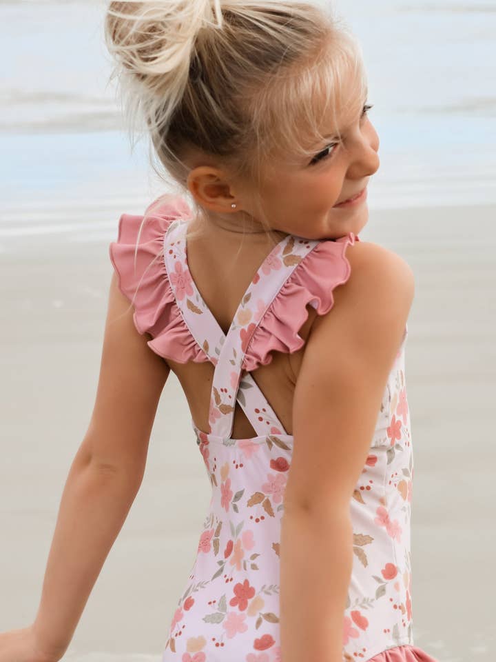 Maillot une-pièce dos croisé (pois de senteur) pour la vente par Indie Blue