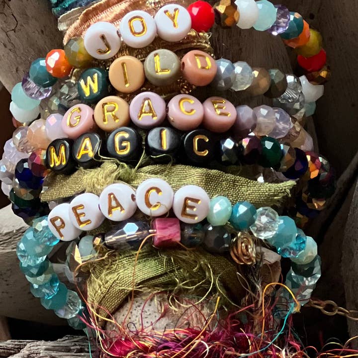 Winziges Absicht-Armband für den Großhandel von LilyGirl Jewelry