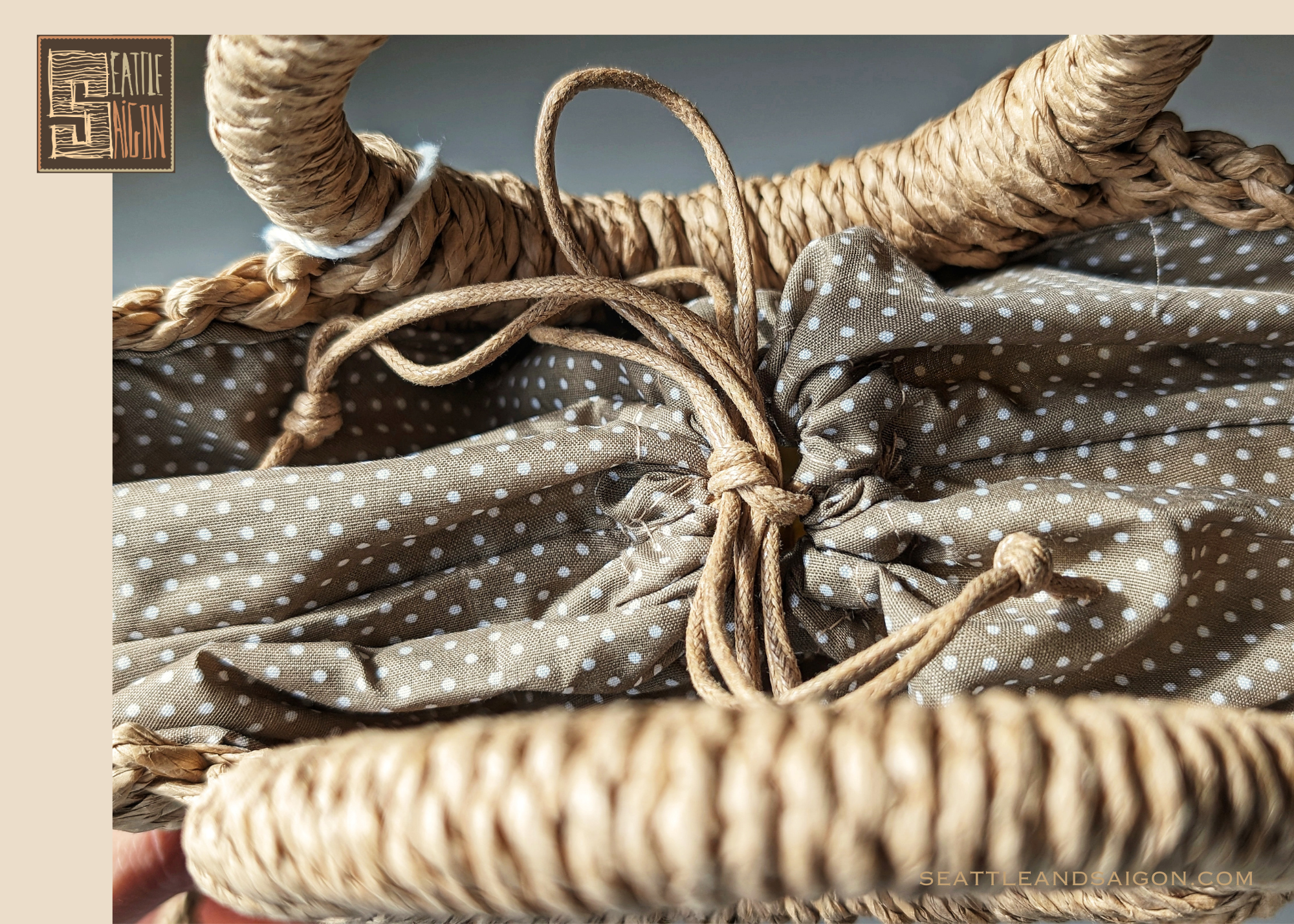 Seattle and Saigon - Wholesale Beach Bag - NATURAL WOVEN STRAW HANDBAG WITH MOON HANDLE5