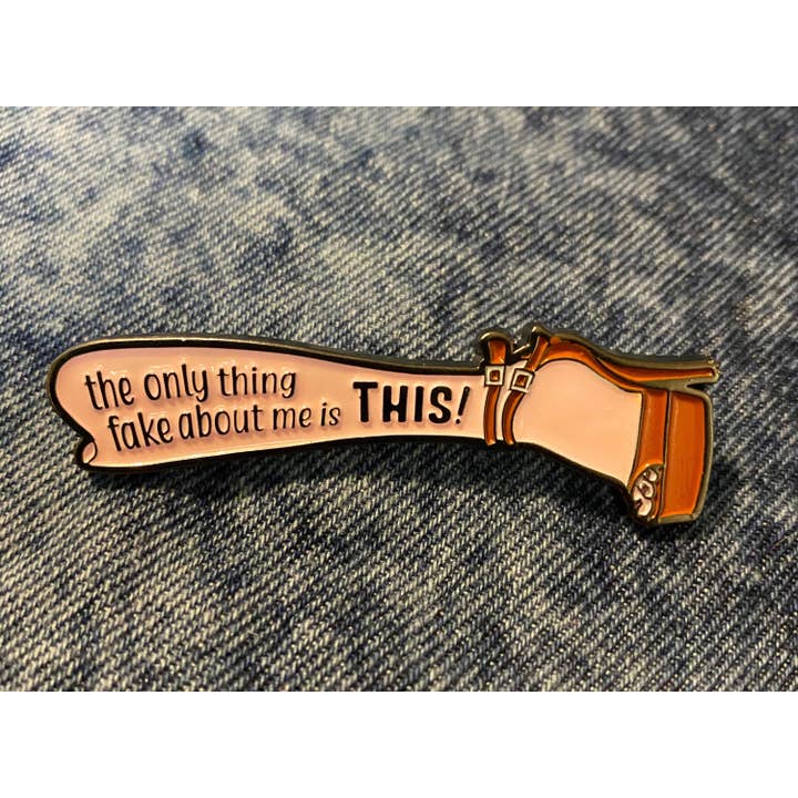 Épinglette en émail Aviva RHONY Inspired pour la vente par Cheater Brand