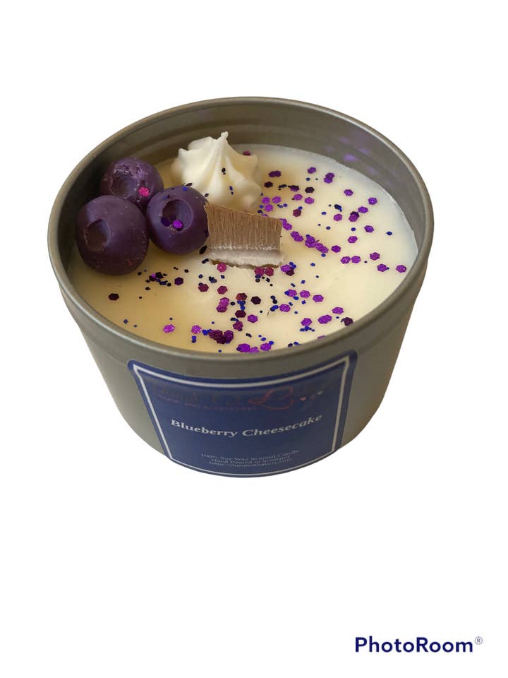 Blueberry Cheesecake Scented Wood Wick Candle for wholesale by Donut Eat Bakery