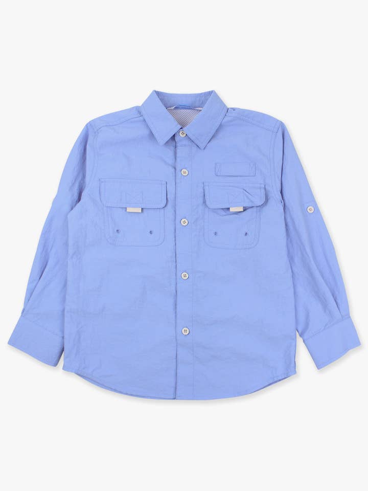Azul Camisa de pesca azul bígaro para niños con protección solar y botones. de venta al por mayor en Faire5