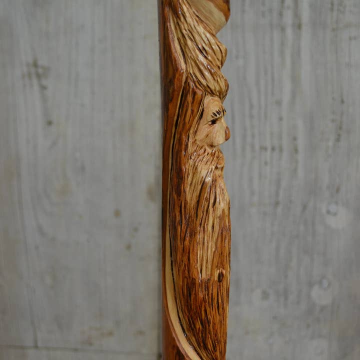 Creation Carvings LLC - Venta al por mayor Accesorios de deporte - Bastón Wood Spirit, bastón de senderismo de madera dura con talla Woodspirit5