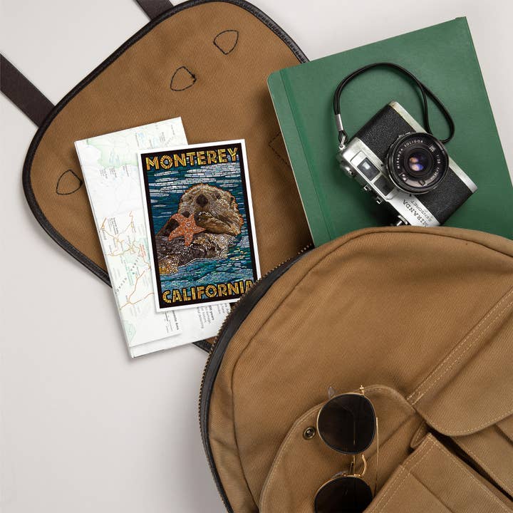 Lantern Press - Vendita all'ingrosso Cartoline - CARTOLINE PREMIUM Monterey, California, Sea Otter, Mosaic5