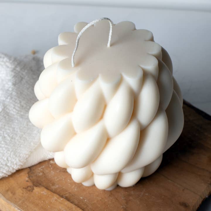 Bougie BLANCHE | Bougie décorative | Cire de soja pour la vente par Studio Candela