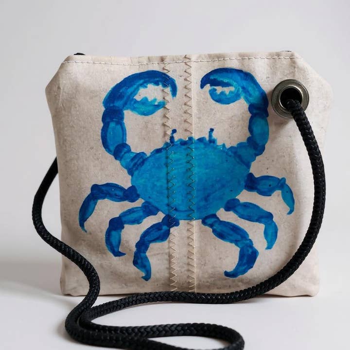 Sac fourre-tout en voile recyclée Crabe Bleu EcoOcean Art Nautique pour la vente par Florida Ecobags LLC