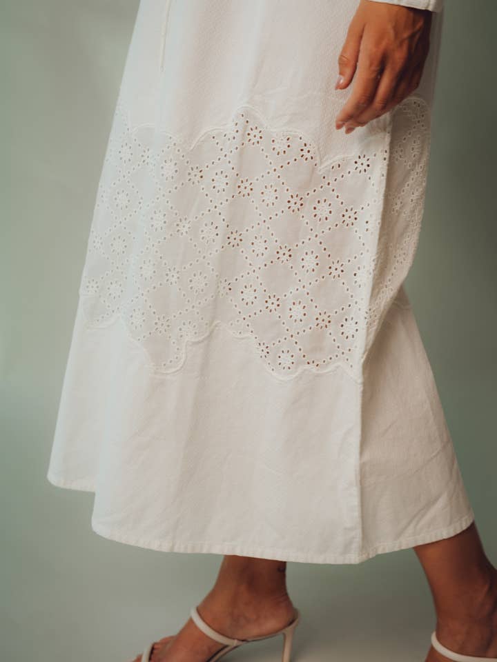 Kapda Casa - Vendita all'ingrosso Vestito - Donna - Vestito Lungo Clarice - Vestito Bianco Ricamato