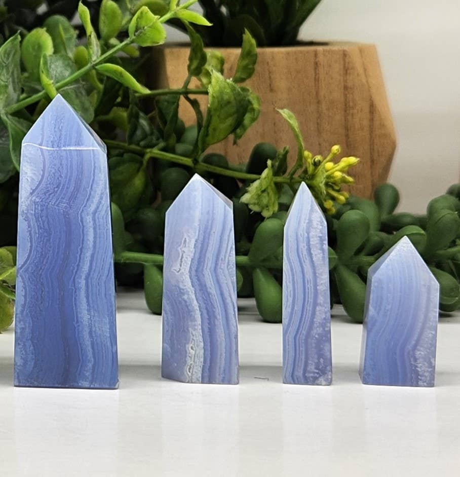 Meraki Gemstones – Engroshandel Spirituelle sten og krystaller – Blue Lace Agate obelisktårne i 0,5 lbs trin6