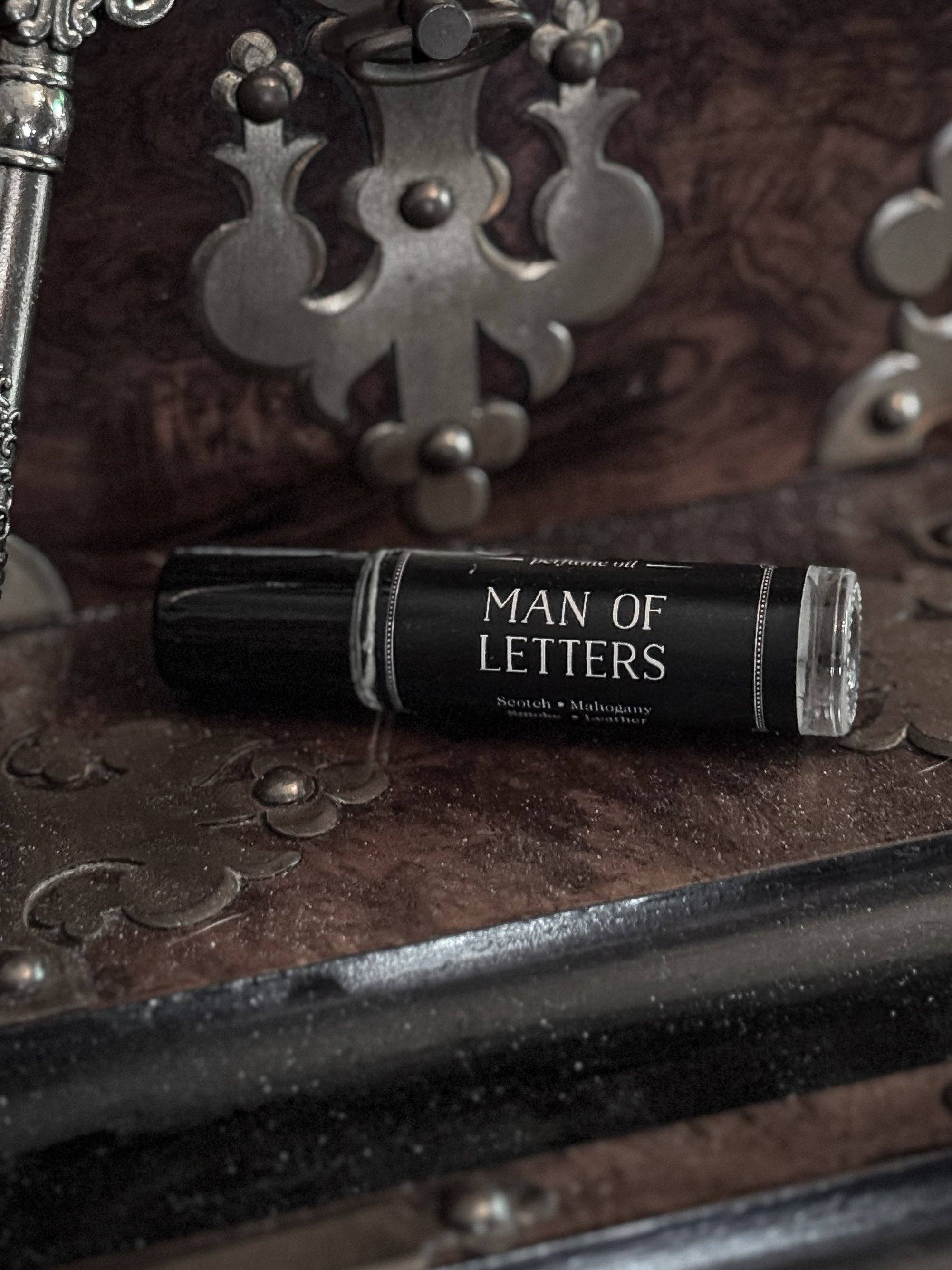 Seance – Großhandel Roll-on-Duft – Mann der Briefe (Scotch & Leder)1