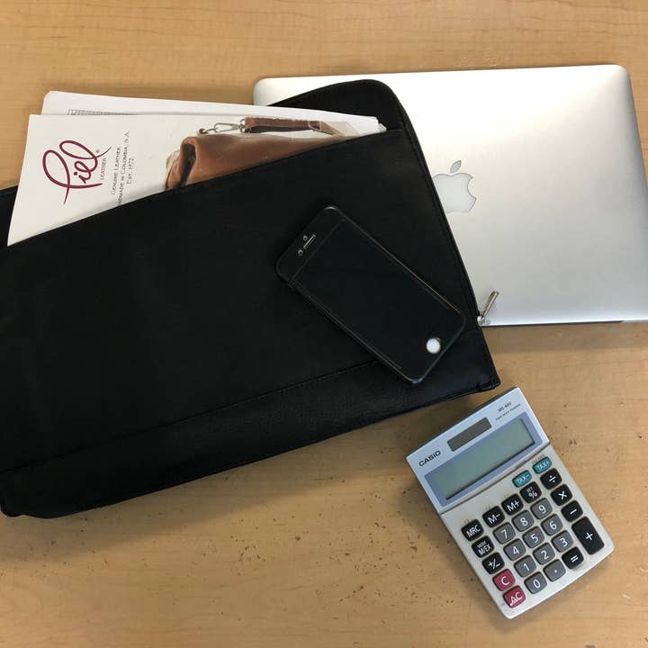 ZIP AROUND ENVELOPE for wholesale by Piel Leather