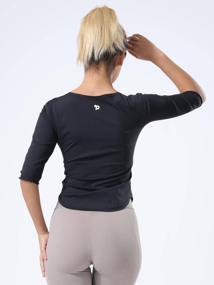 HauteD - T-shirt DK Deep V pour la vente par DRYWORLD