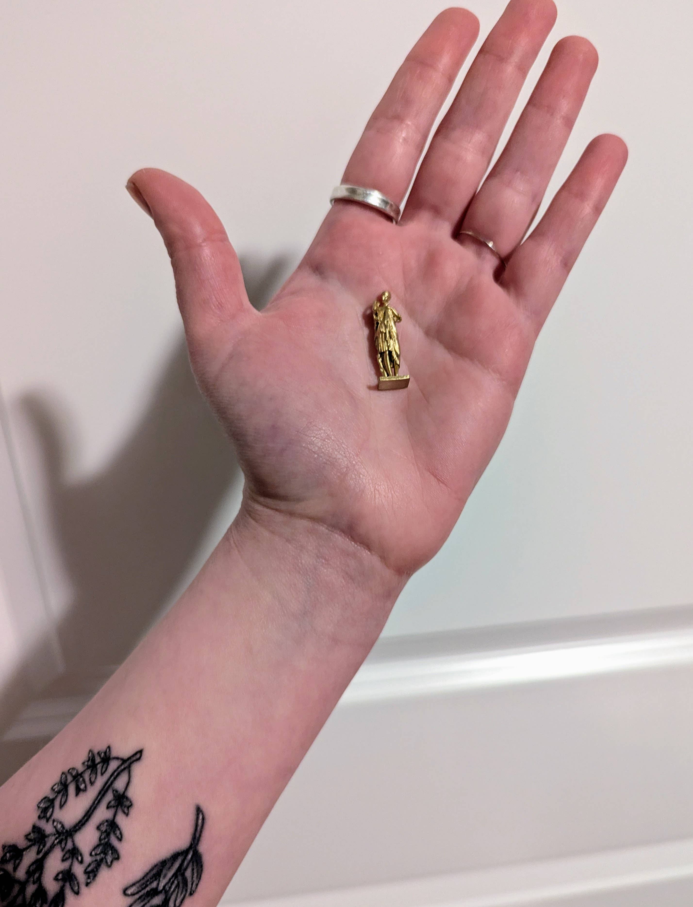 PolyhymniaAtelier - Wholesale Decorative Figurine - Mini Resin Artemis Statue4