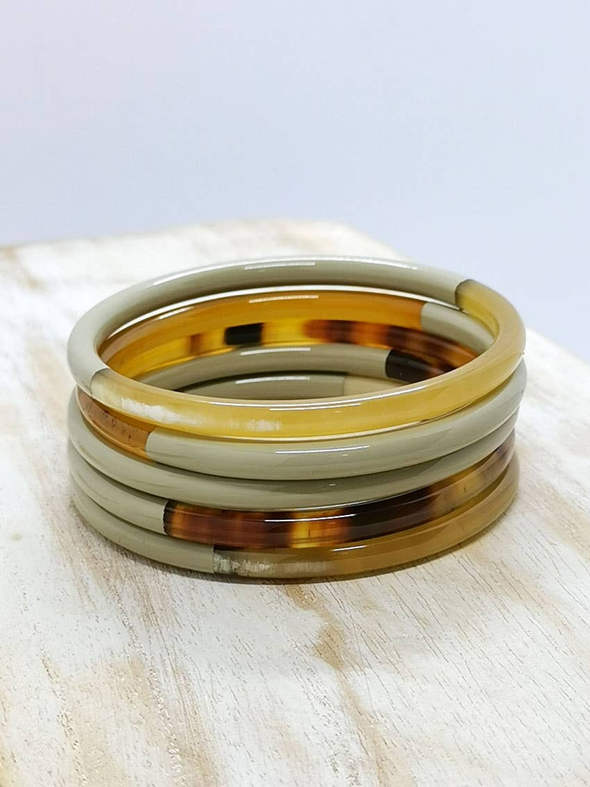 Nayda Diaries - Wholesale Cuff Bracelet - Beige horn bangle