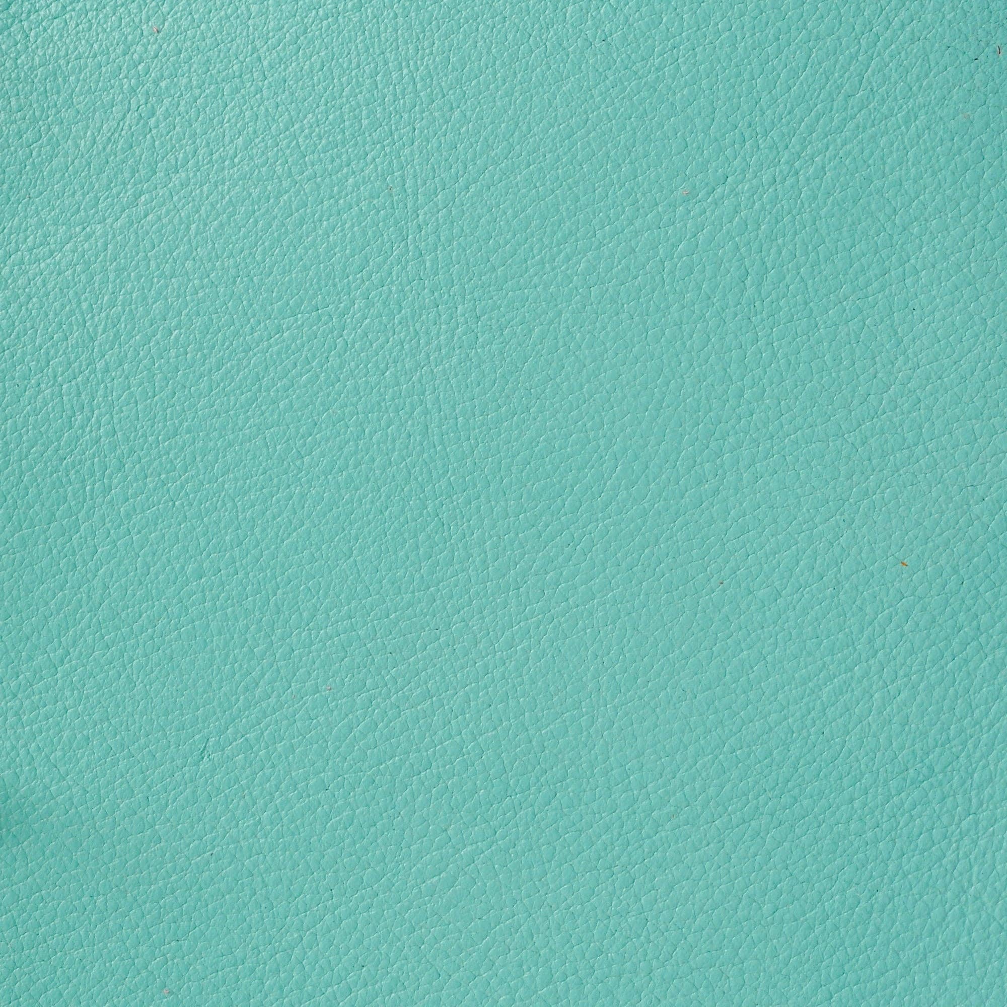 Realeather - Wholesale Craft Supplies - Delux Cowhide Sides4