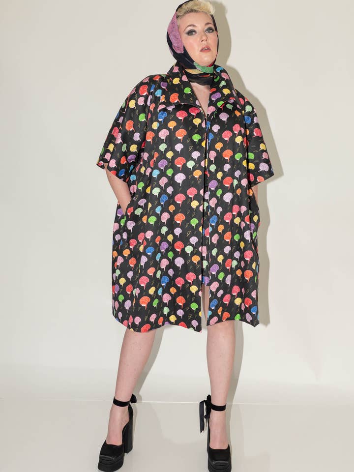 Le Manteau Fugitif - J'aime Ton Cerveau Impression pour la vente par Nikki Marie