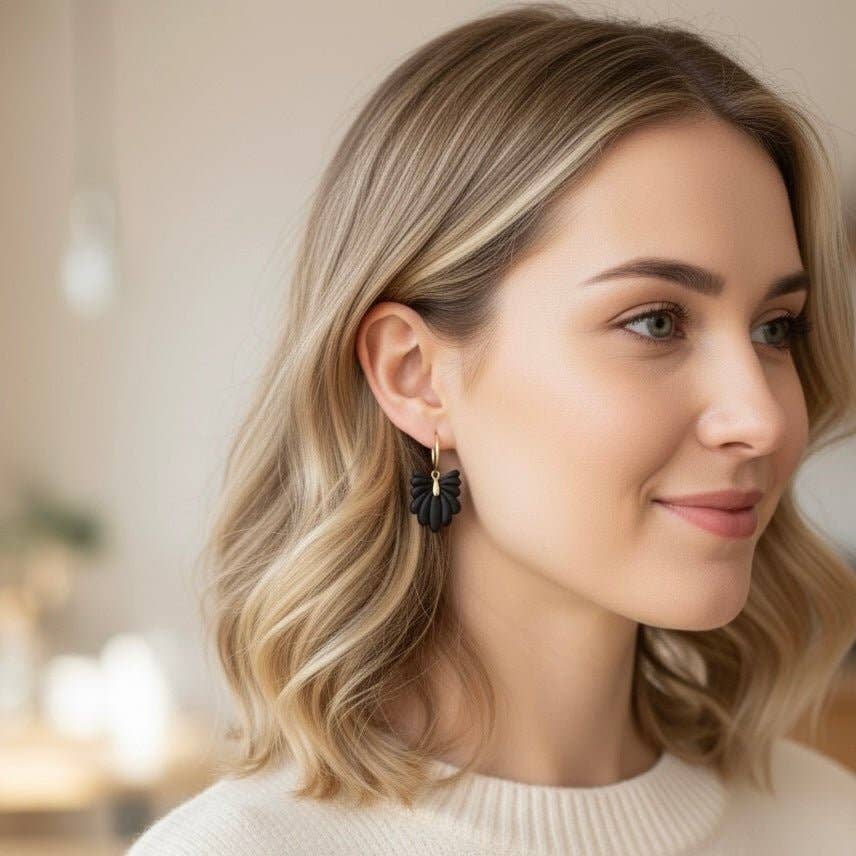 DUESTELLE ITALIA - Wholesale Hoop Earrings - SOLEIL BLACK HOOP - Black Flower Hoop Earrings5