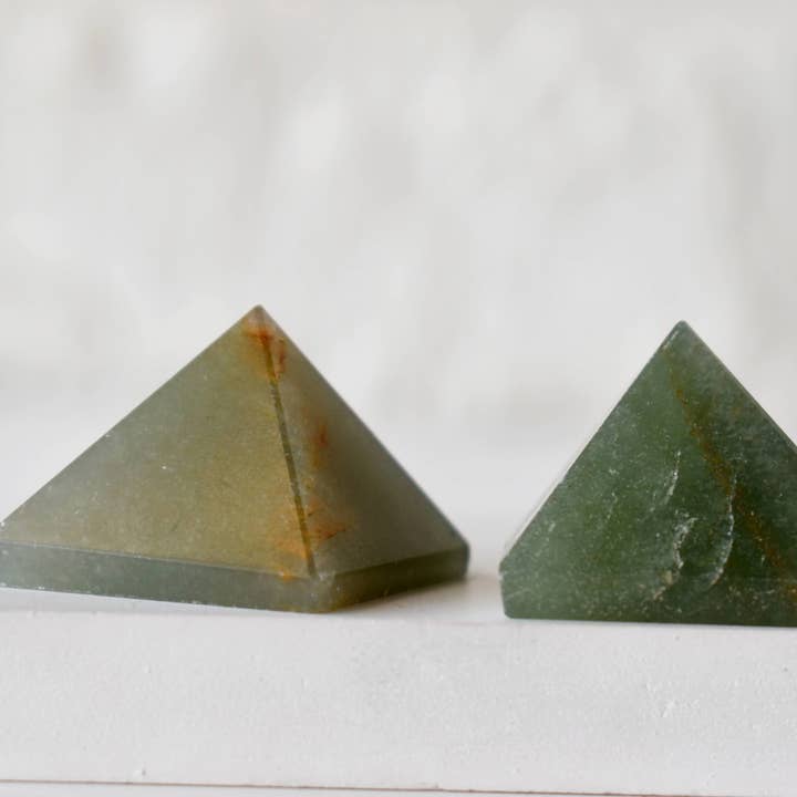 Gemstone Pyramid | Green Aventurine |Healing Crystal Pyramid for wholesale by Soothing Crystals