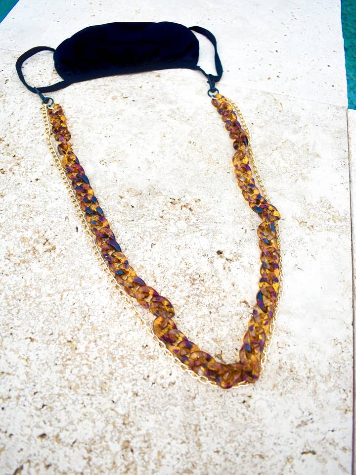 Brown Tortoise Acrylic Curb Chain for wholesale by La Moda Mask