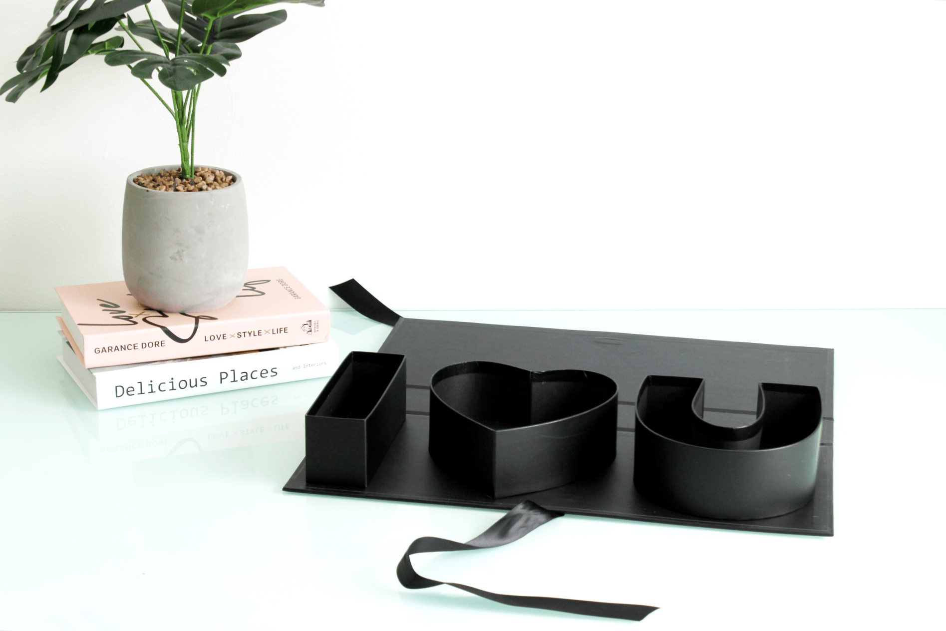 Elegant Design Supply - Vente Coffrets cadeaux - Boîte en forme de cœur à remplir "Je t'aime" avec ruban1