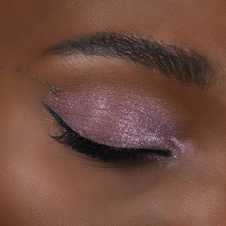 Moira Cosmetics - Wholesale Eyeshadow - Chroma Light Shadow (003, Kiss & Tell)5