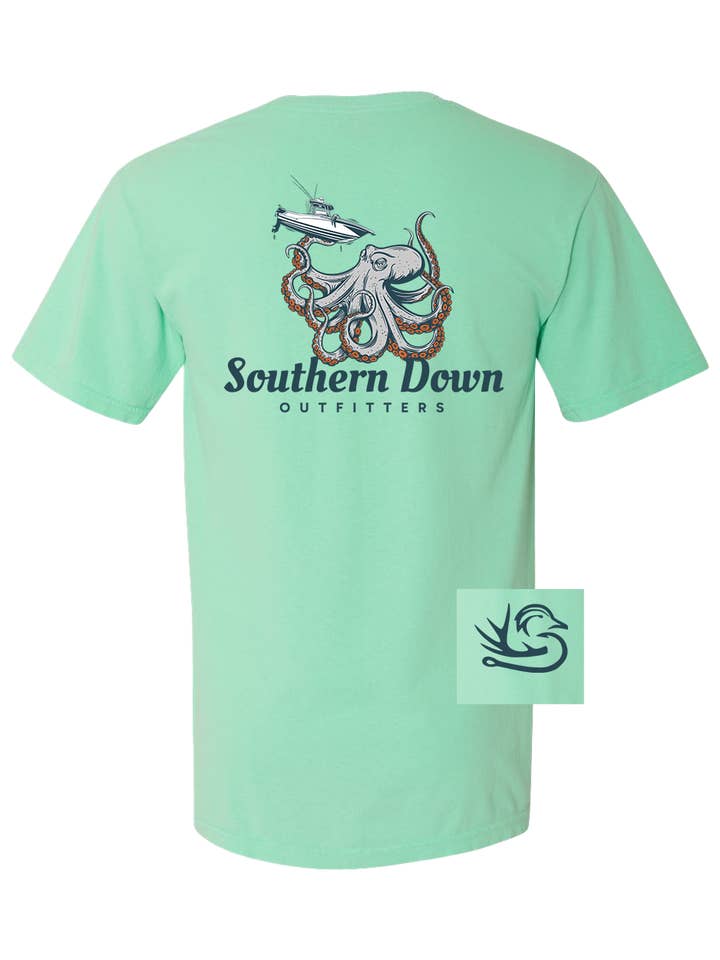Kraken Tee voor wholesale door Southern Down Outfitters