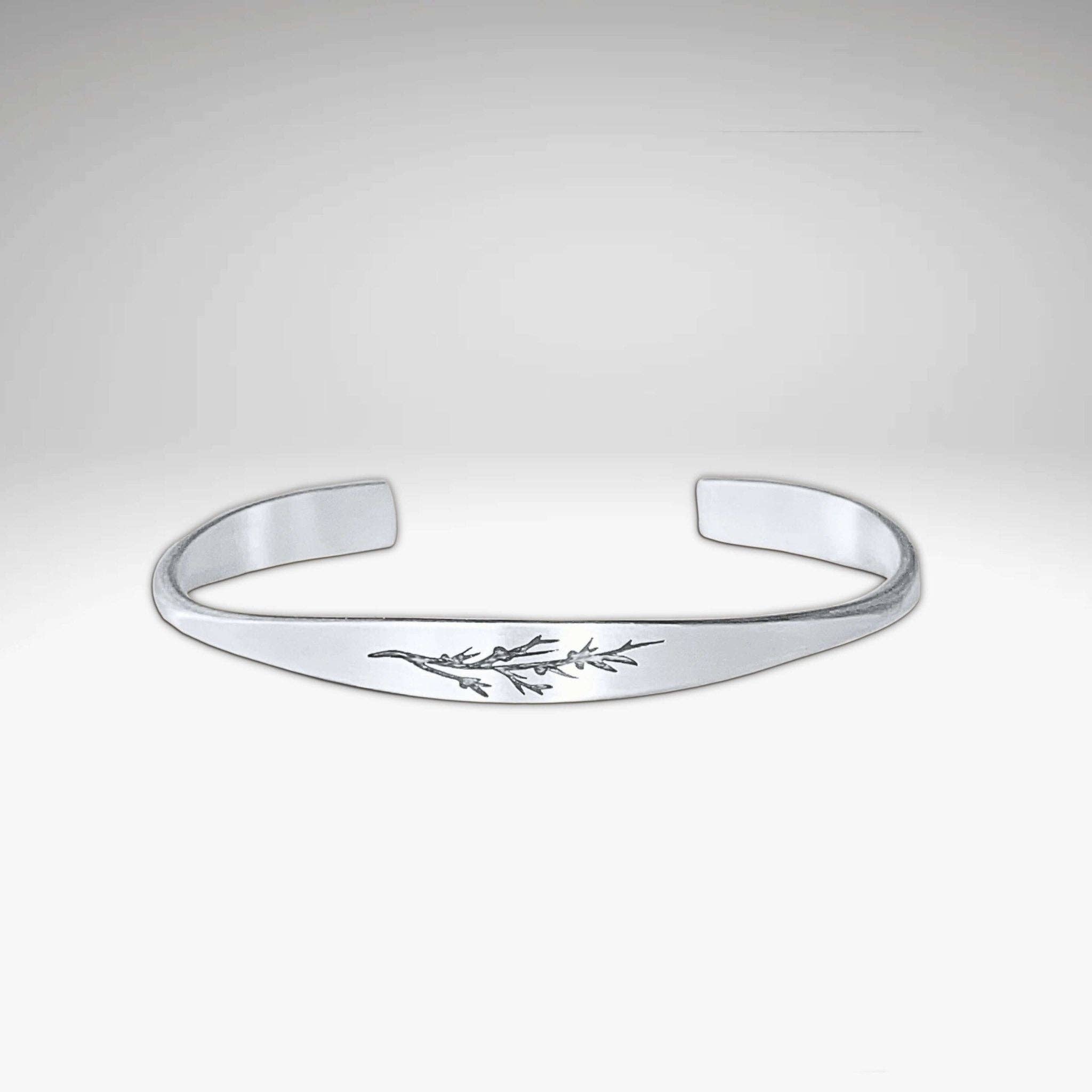 Daphne Lorna – wholesale Cuff bracelet – Juniper Signet Cuff Bracelet2