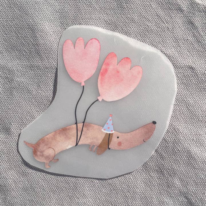 Imagen de planchado de perro salchicha con globos para venta al por mayor de Hannahs Firlefanz