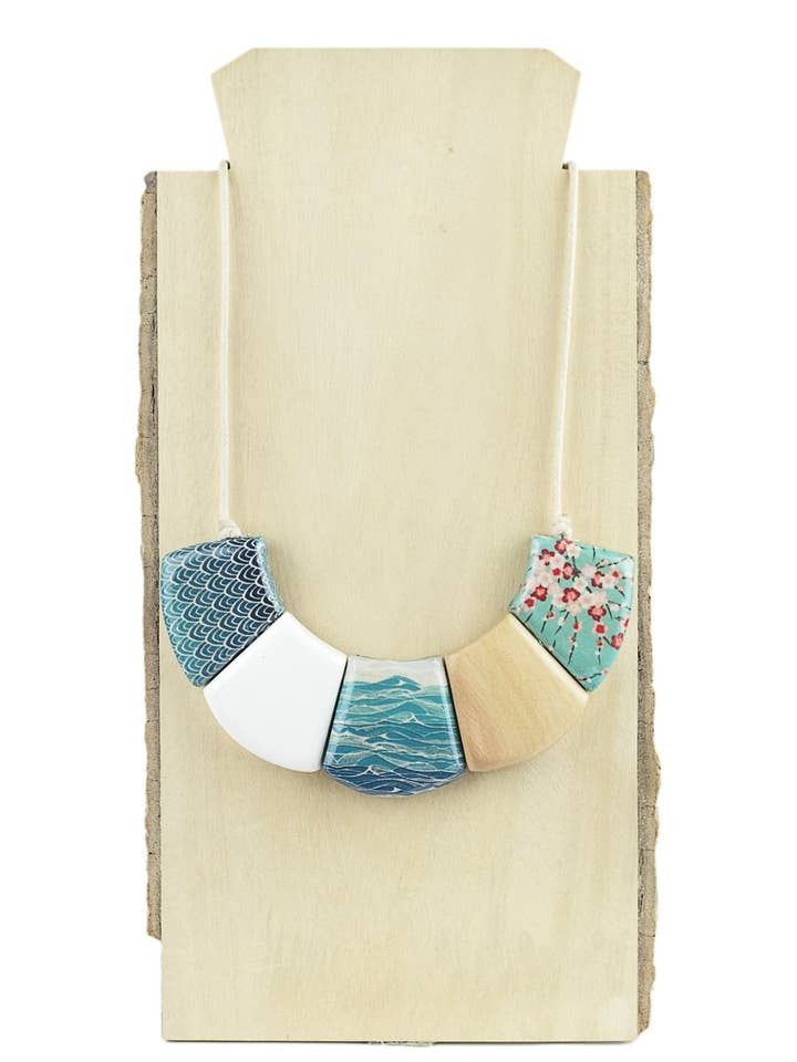 Five-piece necklace for wholesale by NOA ECCO