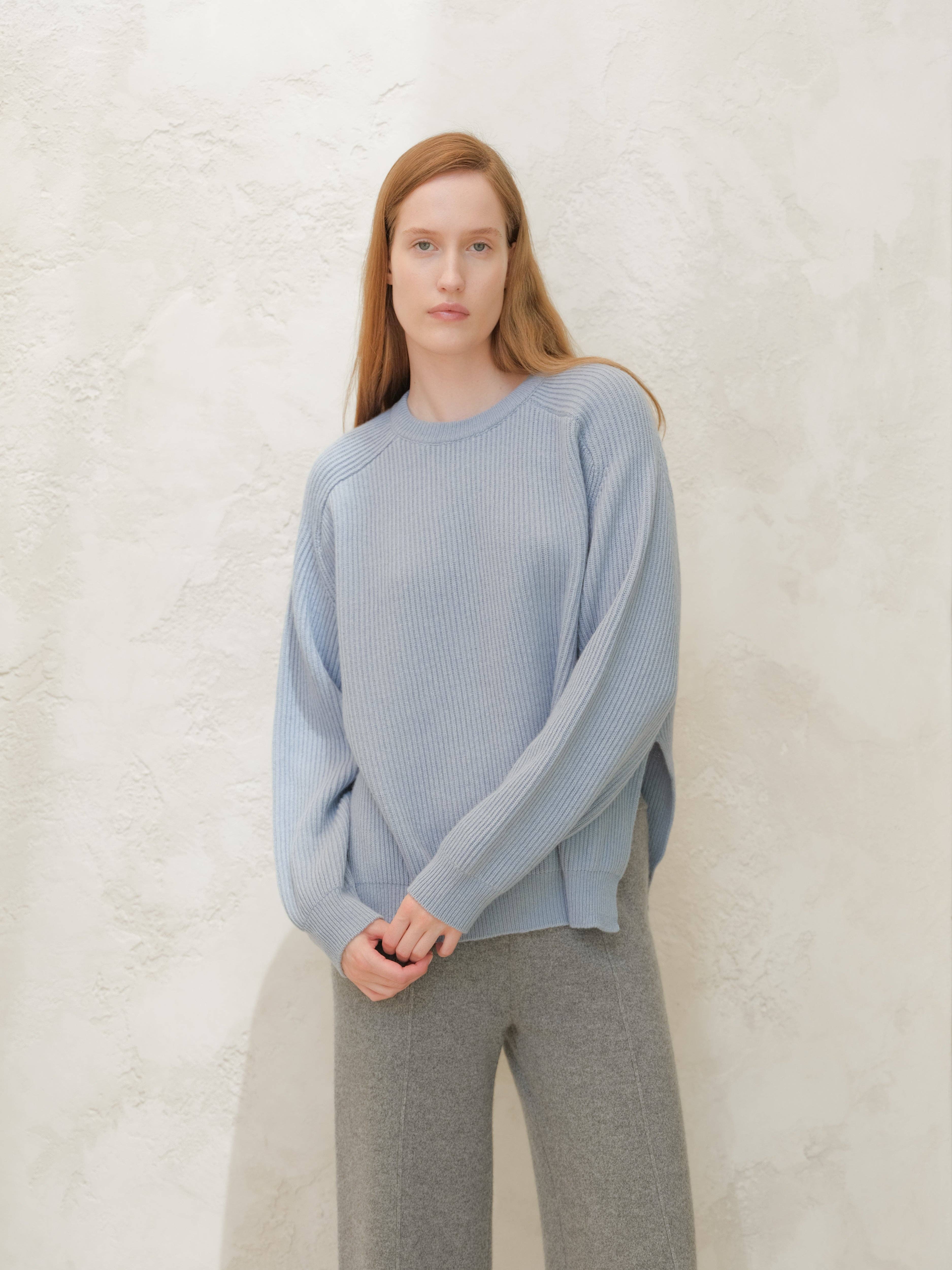 Lèmme - Wholesale Knit Sweater - Women's - Cashmere Mix Crewneck Ribbed Sweater with Lateral Slits11