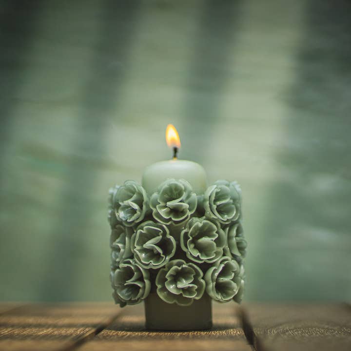 1 vela hecha a mano, estilo flor Momo, color verde para venta al por mayor de Guare