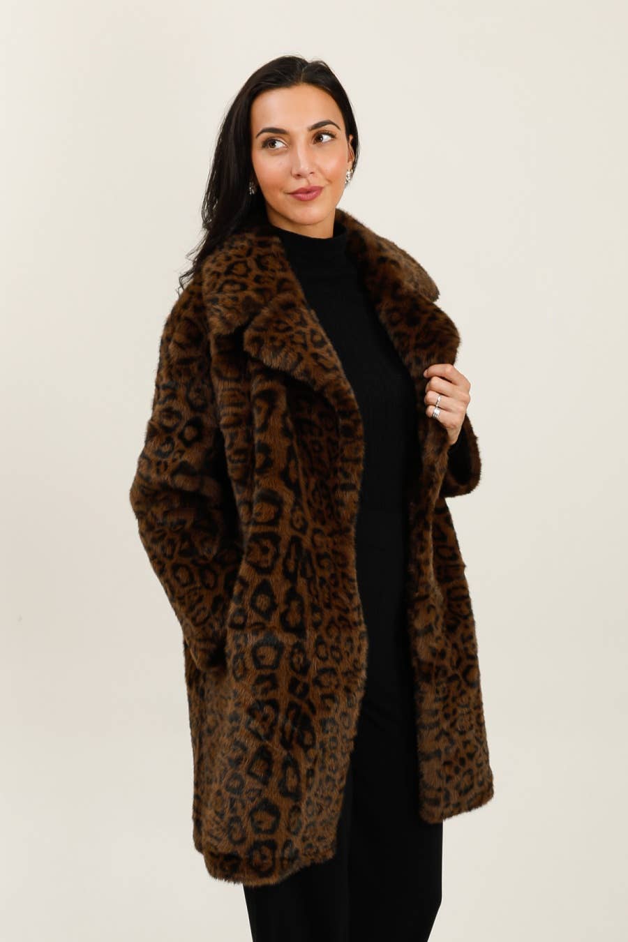 DIX-ONZE - Wholesale Fur/Faux Fur Coat - Women's - Long Coat in Faux Fur Leopard Print2