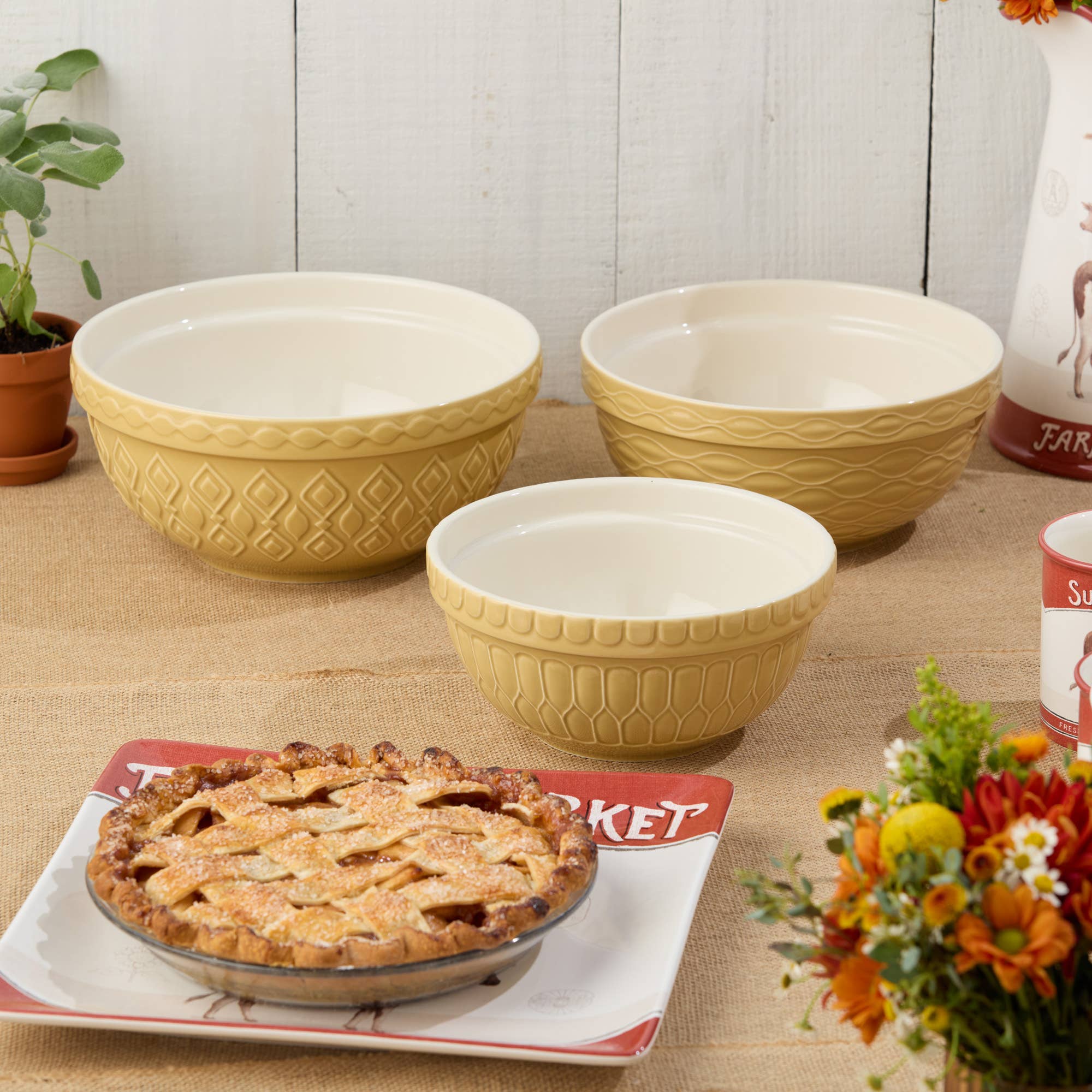 Certified International - Wholesale Mixing Bowl - Vintage Farm Stoneware Set of 3 Mixing Bowl 2,3,4.25 qt1