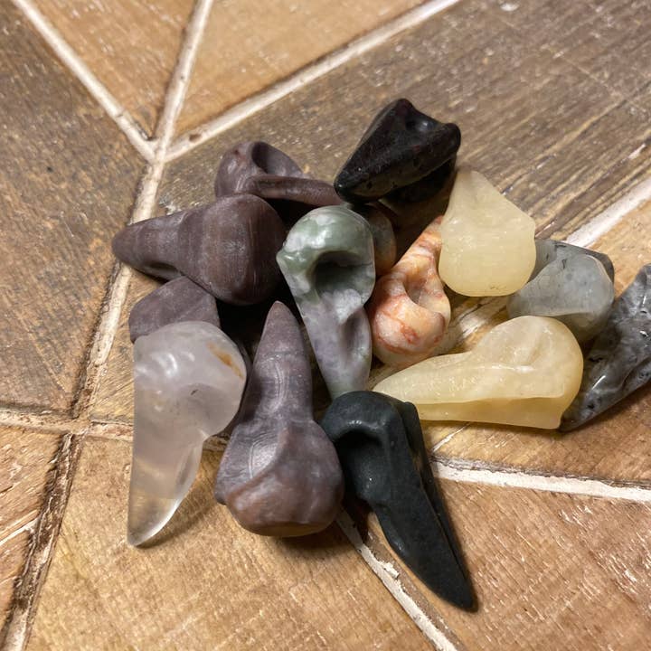 Moon River Designs - Wholesale Spiritual Stone/Crystal - Mini Crystal Bird Skulls Bulk Set Mystery