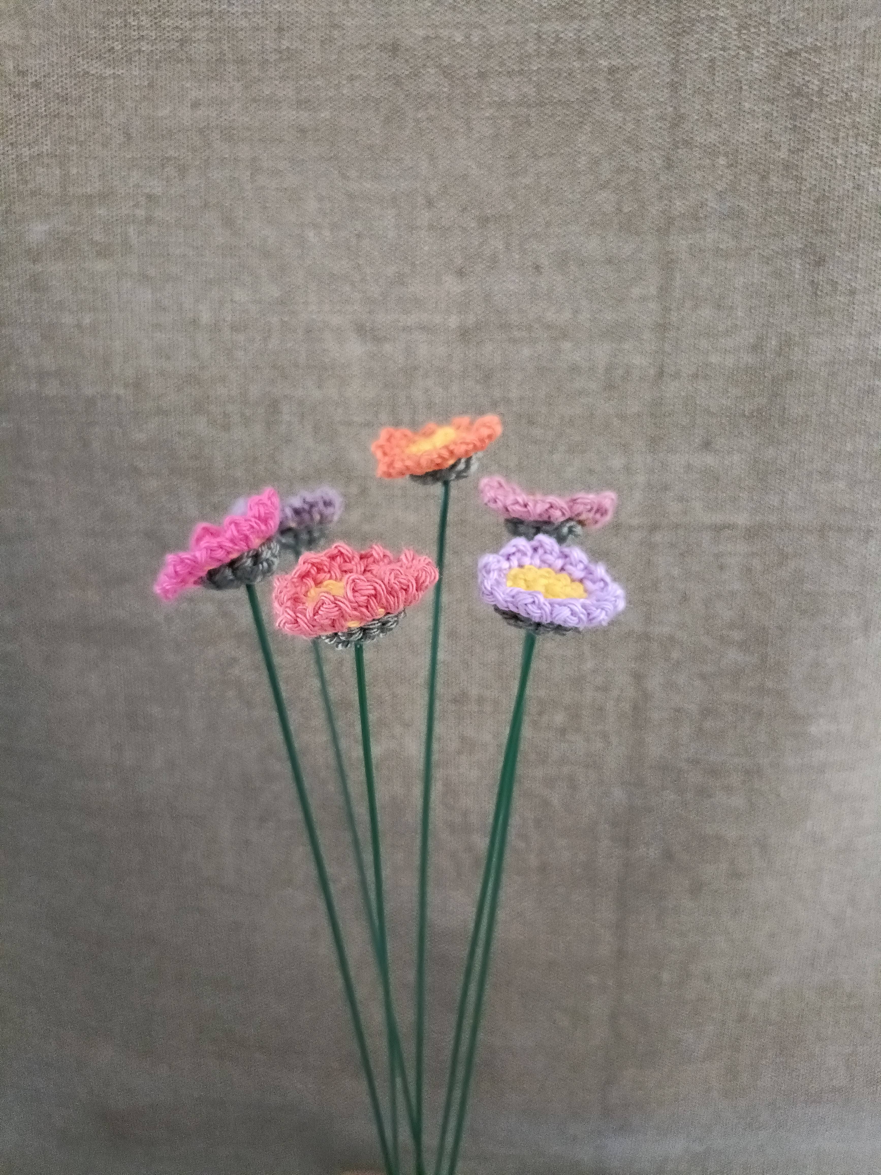 Knuffelsenzo - Wholesale Artificial Flowers - Flower, Yellow inside2