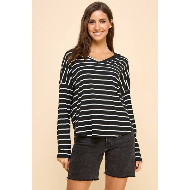 Les Amis - Wholesale Knit Top - Women's - Striped V-Neck Knit Top7